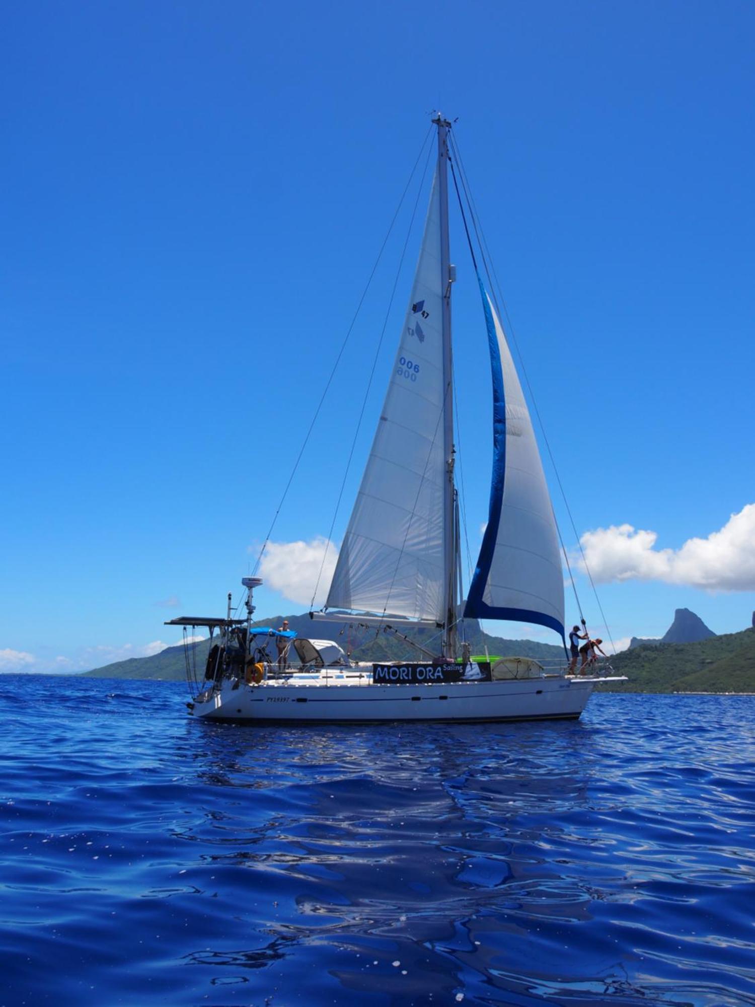 2 Nuits Insolites & 1 Excursion Voile A Bord Du Voilier Mori Ora Moorea Exteriér fotografie