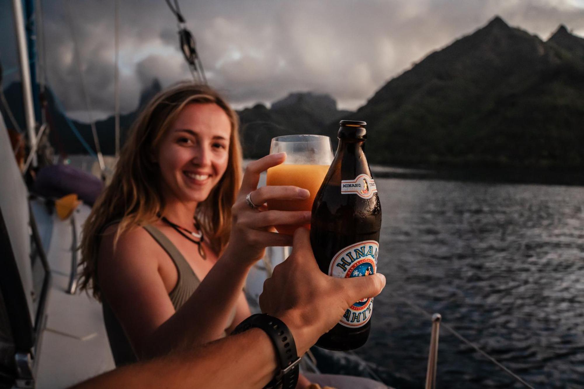 2 Nuits Insolites & 1 Excursion Voile A Bord Du Voilier Mori Ora Moorea Exteriér fotografie
